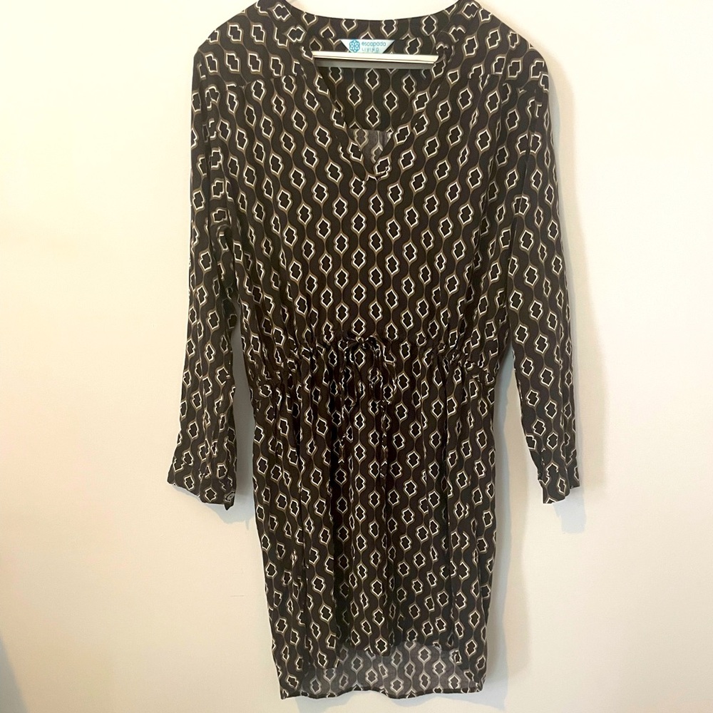 Midi long sleeved brown dress with retro print and waist tie